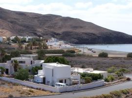 Strandnahe Ferienwohnung mit Pool Fuerteventura，位于Giniginámar的酒店