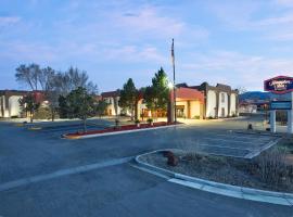 陶斯希尔顿恒庭酒店，位于陶斯Taos Regional Airport - TSM附近的酒店