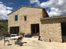 Maison de campagne La Teranga au coeur du Luberon，位于阿普特的酒店