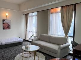 Luxhouz at Times Square Suites Kuala Lumpur，位于吉隆坡的公寓式酒店