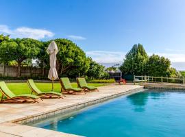 Serene, Thatched Apartment in Noordhoek, Cape Town，位于开普敦的公寓