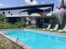 HOME CONTAINER RESORT Terre，位于圣罗斯的民宿