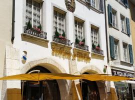 总福豪斯祖威登酒店，位于索洛图恩的酒店