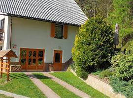 Holiday Home Forest Peace, Lavrovec，位于Hlevni Vrh的度假屋