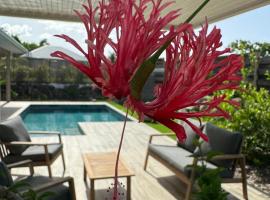Nakolodge - 2 chambres -piscine et jardin privatifs，位于圣安尼的酒店