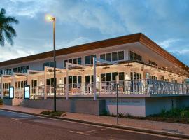 Bargara Beach Hotel，位于巴加拉的酒店