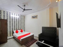 OYO Flagship Hotel Park Stay，位于Kalkaji Devi的酒店
