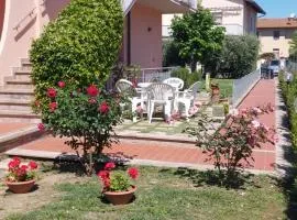 Casa Magnolia: indipendente con giardino