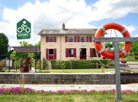 MARA RIVIERE gîte d'étape sur la vélo Francette，位于勒加里伊万的酒店