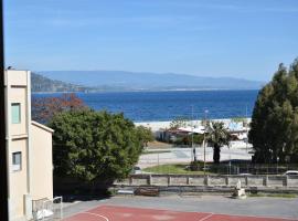 FMA Soverato，位于索威拉托玛里纳的酒店