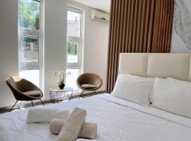 Guest House Koliqi - Hotel & Apartments，位于乌尔齐尼的旅馆