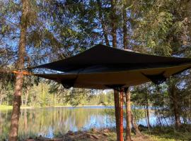 Karula Stay Tree Tent in Karula National Park，位于Ähijärve的露营地