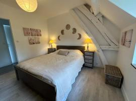 Maison indépendante 4 chambres proche Chartres et Rambouillet，位于Ymeray的酒店