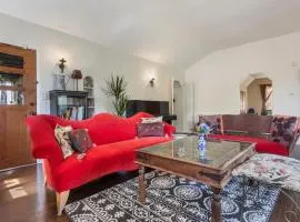 Chic Artist's Home - Mid City