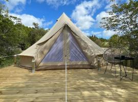 Glamping Tent Mariehamn，位于玛丽港的豪华帐篷营地