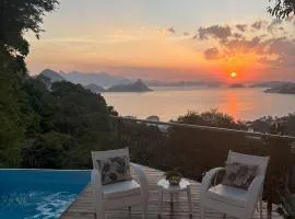 Casa com vista panorâmica do RJ e Niterói