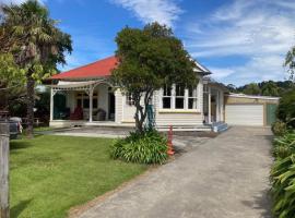 Historic Gisborne Villa，位于吉斯伯恩的乡村别墅