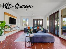 Villa Quenepa at Lakeside Villas，位于Sabana的乡村别墅