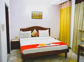 Hotel Iconic Stays 2 Min Walk From Ganga Ram Hospital