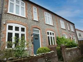 Seashell Cottage- flint coastal cottage Sheringham - Crabpot Cottages Sheringham