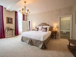 H&ocirc;tel de la Poste &agrave; Avallon, Bourgogne，位于阿瓦隆的住宿