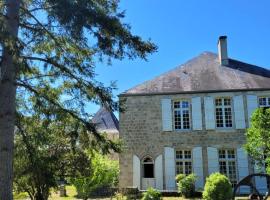 Domaine de Lagrange，位于Vianne的酒店