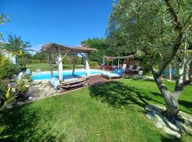 Maison climatisée en campagne, terrasses couvertes grand jardin ombragé et piscine，位于普罗旺斯艾克斯的酒店