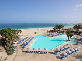 VOI Praia de Chaves Resort，位于萨尔雷阿里斯蒂德·佩雷拉国际机场 - BVC附近的酒店