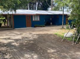 Cabañas more licanray con tinaja，位于里坎雷的酒店