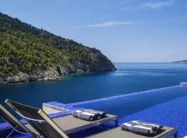 Exquisite Kefalonia Villa | Villa Arystar | 1 Bedroom | Seafornt | Spectacular Sea Views | Private Outdoor Infinity Pool | Assos