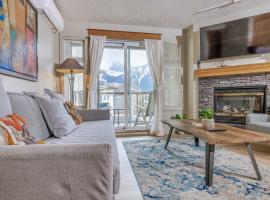 Lovely Mountain View 2 Bedroom Suite，位于坎莫尔的公寓