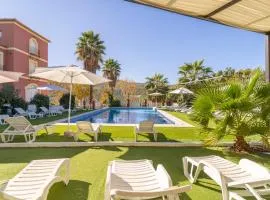 Cozy Apartment In Baena With Outdoor Swimming Pool