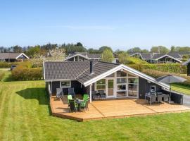 Holiday Home Strandparken Xi，位于奥特鲁普的酒店