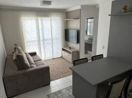 New condo well located in Itajai，位于伊达贾伊的酒店