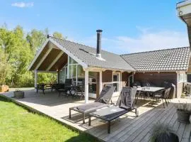 Lovely Home In Ebeltoft With Wifi
