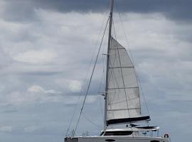 Catamaran baie des 3 ilets，位于莱特鲁瓦西莱的船屋