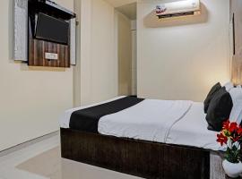 Flagship Hotel Lotus Residency Near Anand Nagar Metro Station，位于Mire的酒店