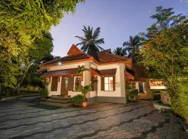 Pop Tavern Private Pool Villa Kovalam by VOYE HOMES