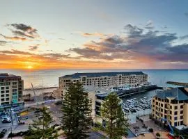 Belle Escapes - Glenelg Skyline Penthouse