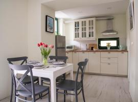 Apartman Vili，位于萨格勒布的带泳池的酒店