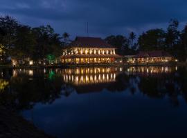 Taj Kumarakom Resort and Spa Kerala，位于库玛拉孔的酒店