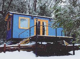 Mágica Tiny House con vista a la Montaña，位于圣马丁德洛斯的酒店