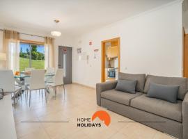 #154 V2 Vila Branca 54 by Home Holidays，位于阿尔布费拉的酒店