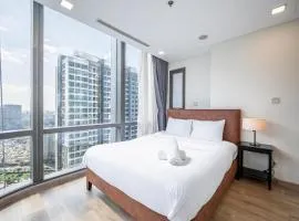 Isabelle Apartment inside Landmark 81 Tower