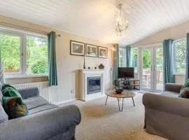 Kingham Plus Lodge