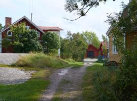 Ingmarsö B&B，位于Ingmarsö的酒店