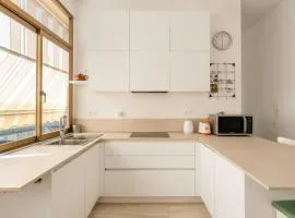 Cute Flat near the Beach with Parking