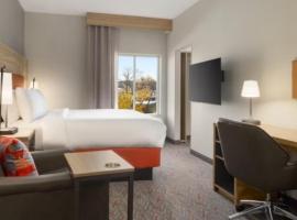 Candlewood Suites Trois-Rivières Ouest, an IHG Hotel，位于三河城的酒店