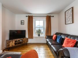 Mid Row Cottage，位于Lauder的酒店