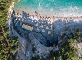 Lustica Bay，位于拉多维奇的酒店